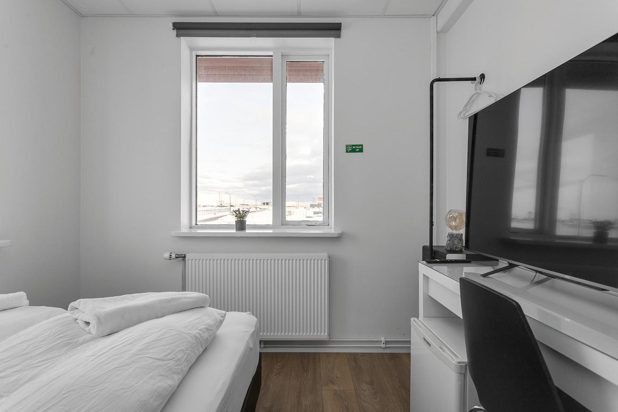 Bank Guesthouse By Kef Airport Keflavik Exterior photo
