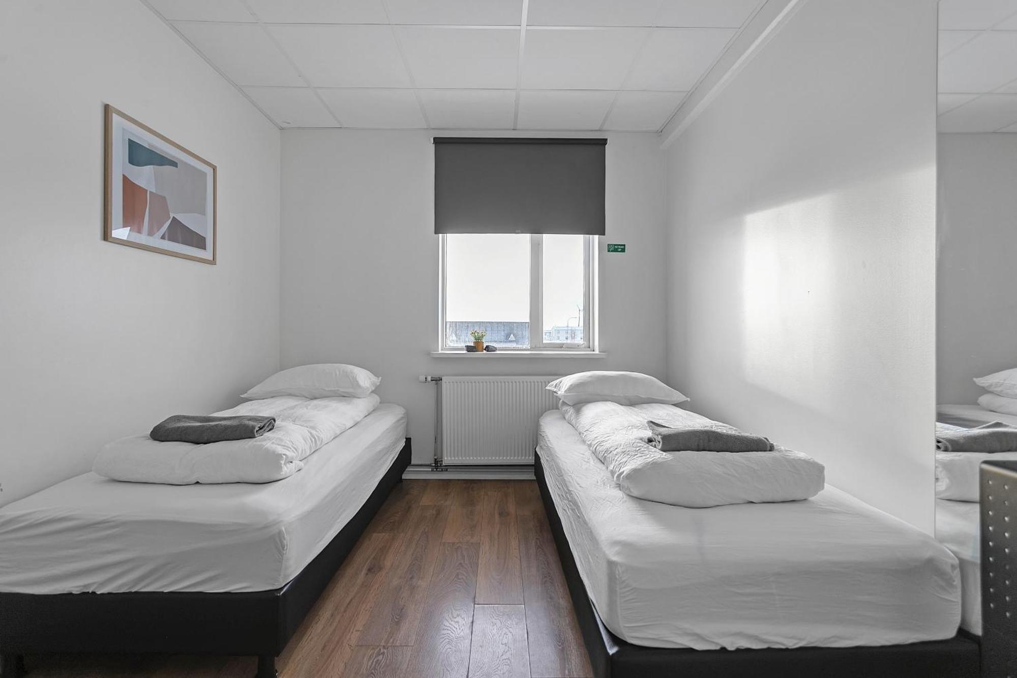 Bank Guesthouse By Kef Airport Keflavik Exterior photo